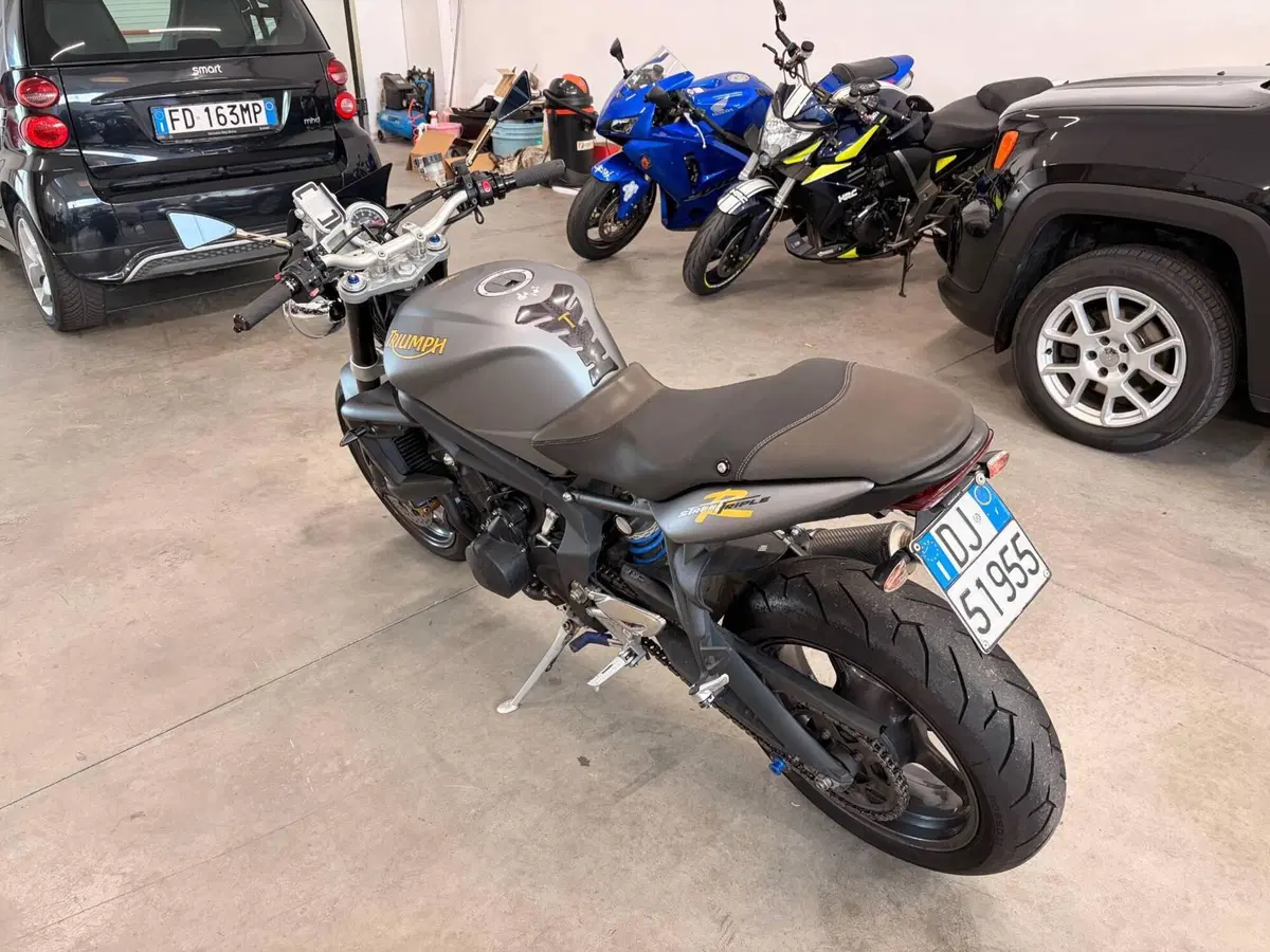 Triumph Street Triple R (2009 - 12) (8)
