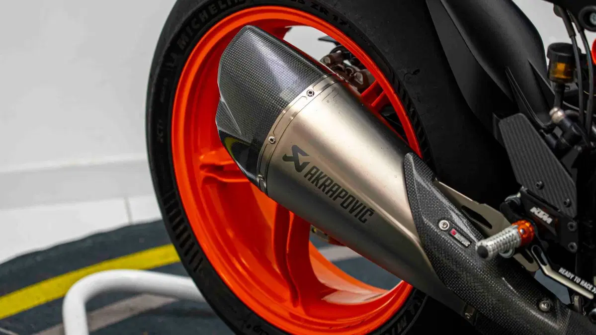 KTM 1290 Super Duke R (2021 - 23) (11)