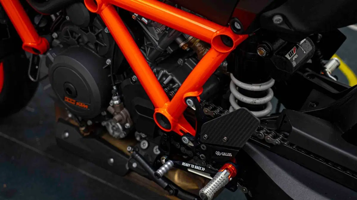 KTM 1290 Super Duke R (2021 - 23) (15)