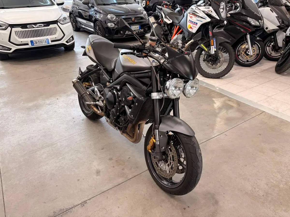 Triumph Street Triple R (2009 - 12) (4)