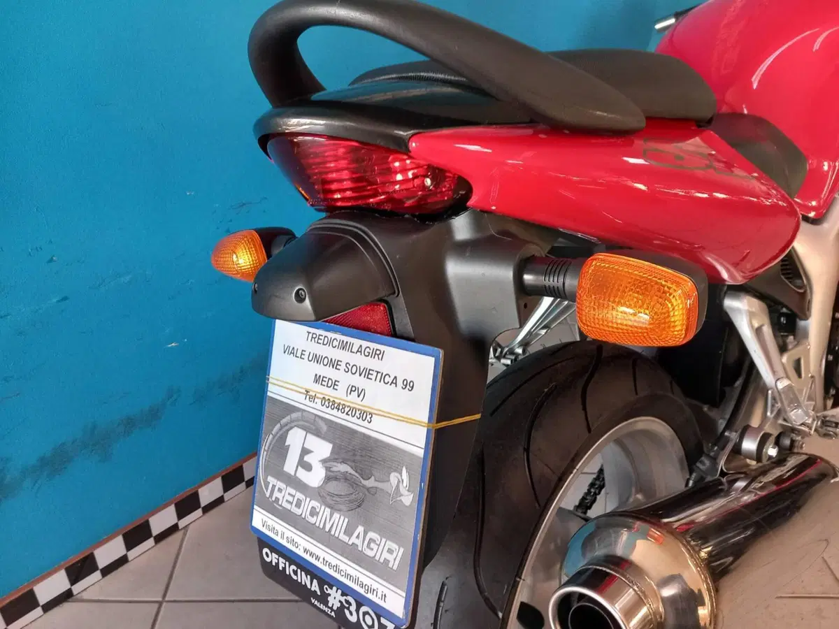 Suzuki SV 650 S (1999 - 02) (13)