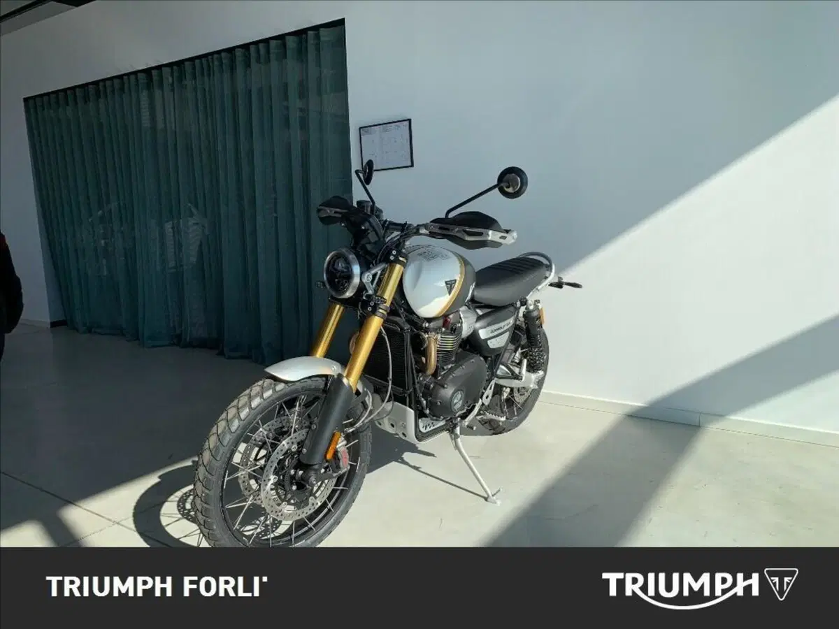 Triumph Scrambler 1200 XE (2026) (3)