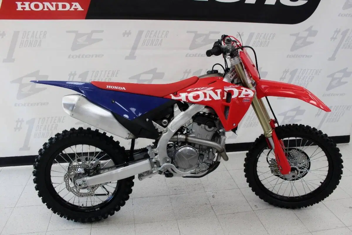 Honda CRF 250R (2027) (2)