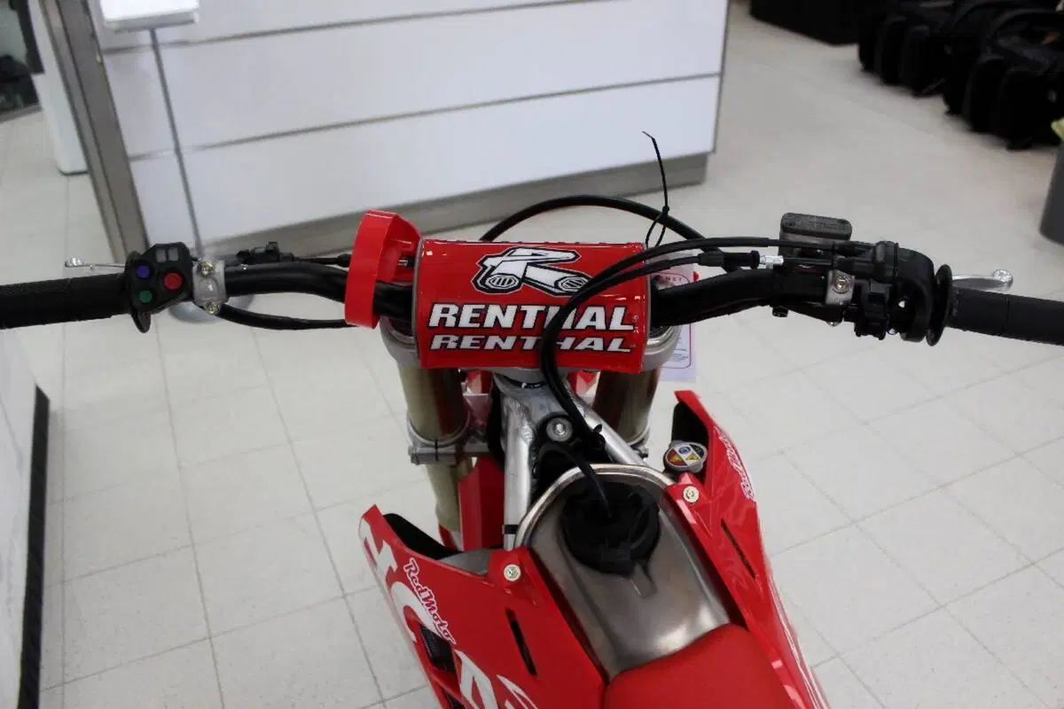 Honda CRF 250R (2027) (6)