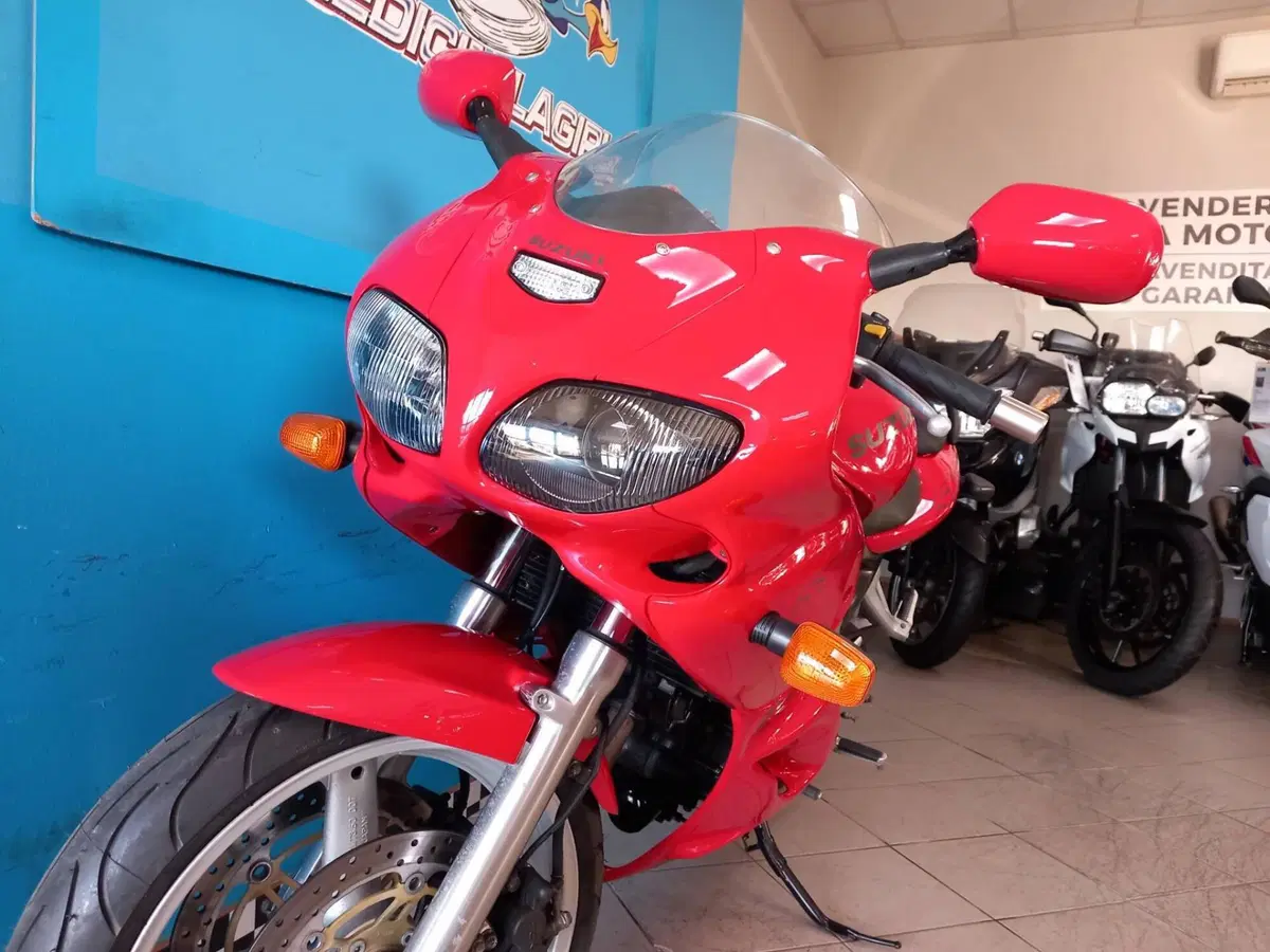 Suzuki SV 650 S (1999 - 02) (7)