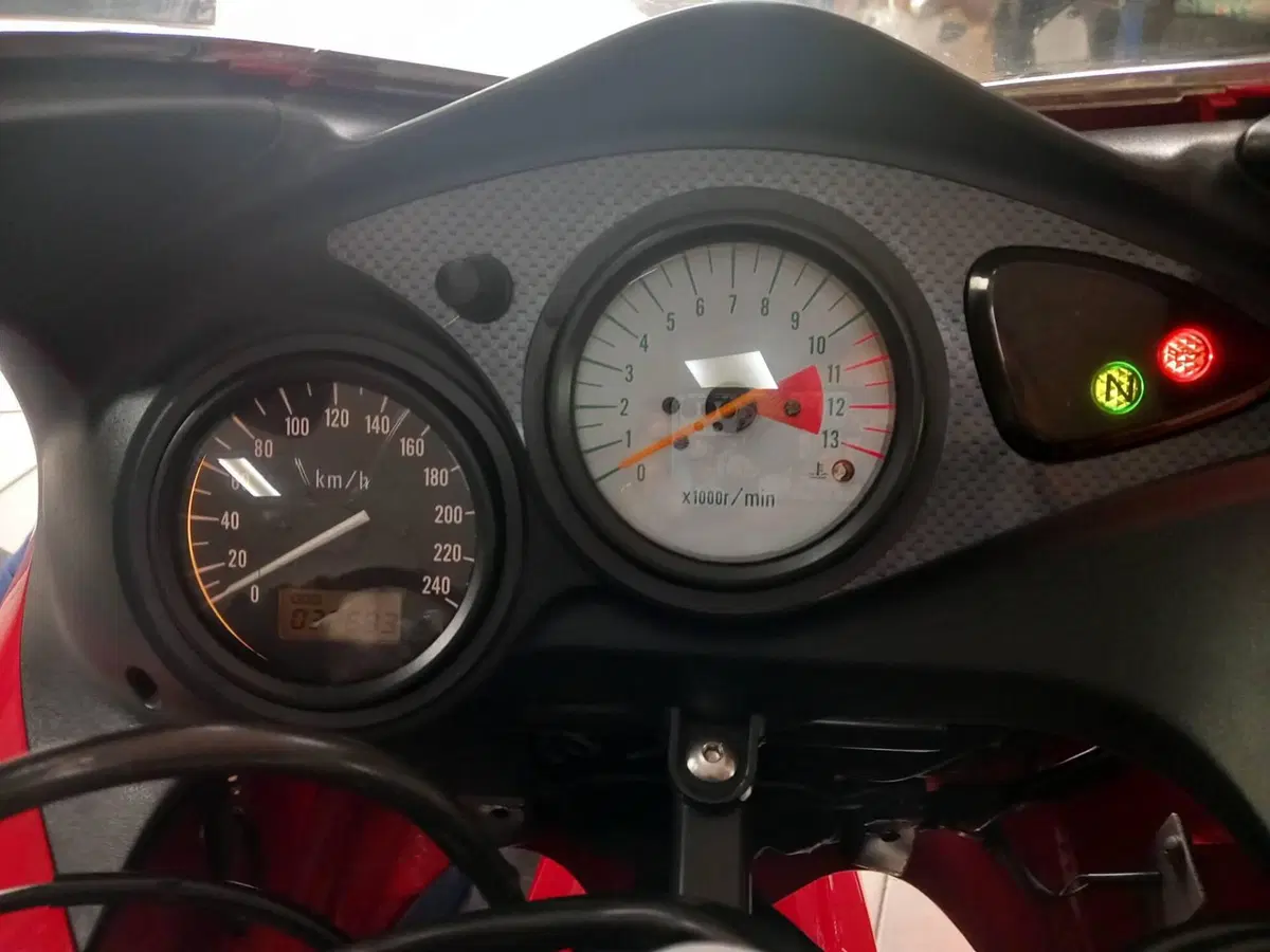 Suzuki SV 650 S (1999 - 02) (19)