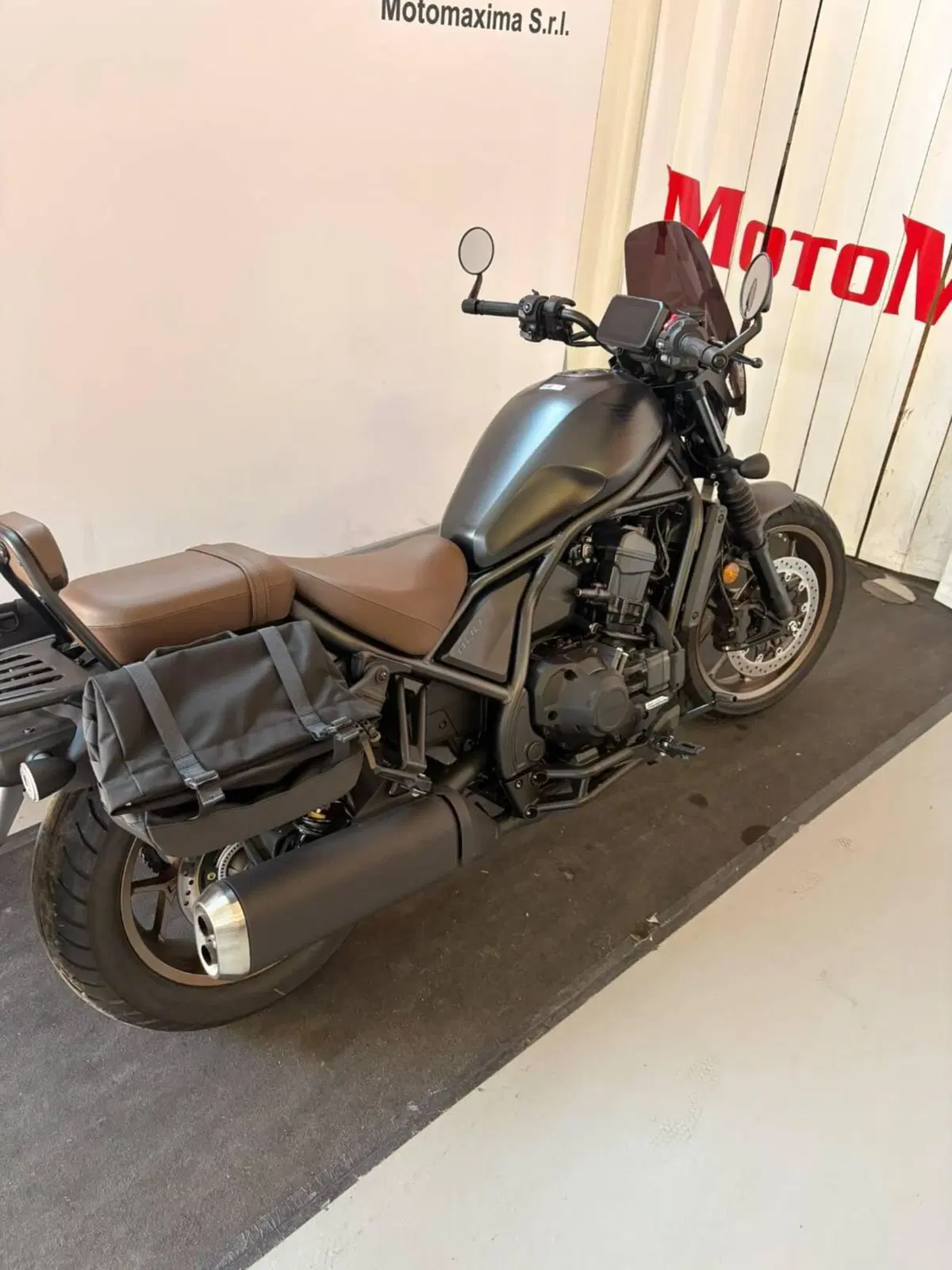 Honda CMX 1100 Rebel + Special Edition DCT (2025 - 26) (4)
