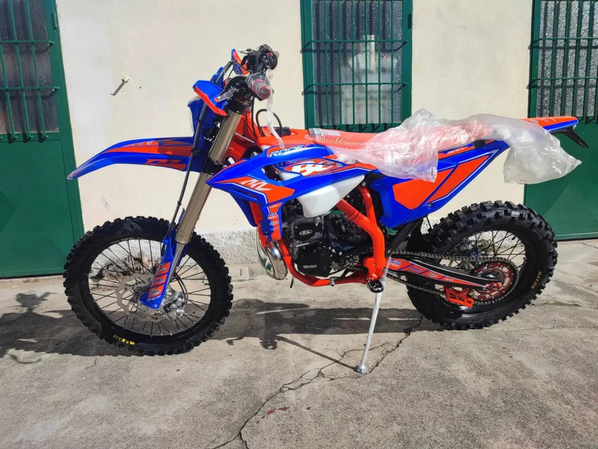 Betamotor RR 300 2T Enduro Race (2026) (3)