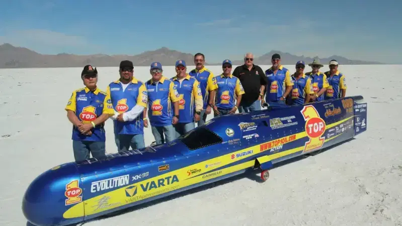 L'ACK Attack punta alla storia, obiettivo 644 km/h nel Salar de Uyuni