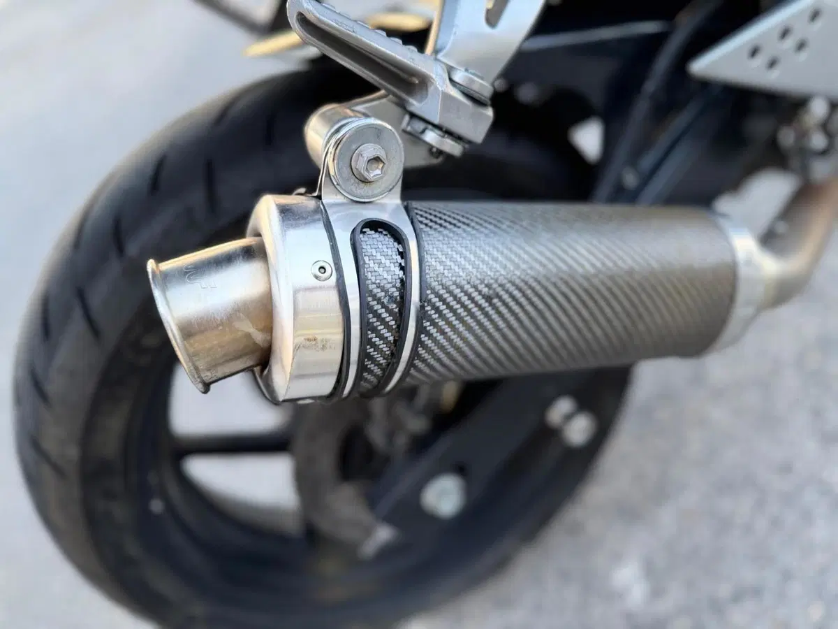 Kawasaki Z 750 (2003 - 06) (8)