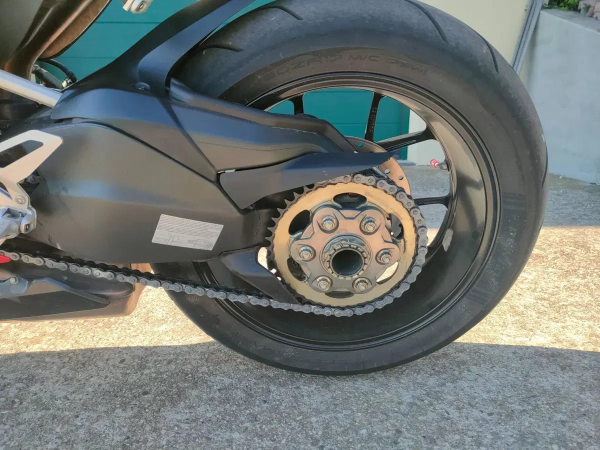Ducati Panigale V2 (2021 - 24) (5)