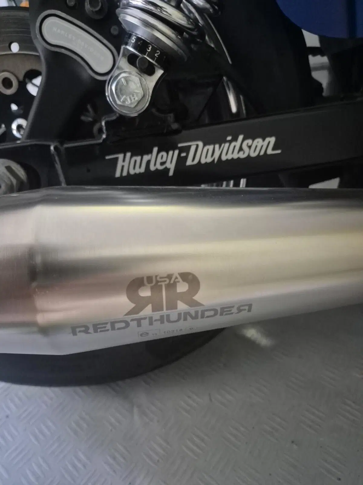 Harley-Davidson 1584 Street Bob (2007) - FXDB (5)