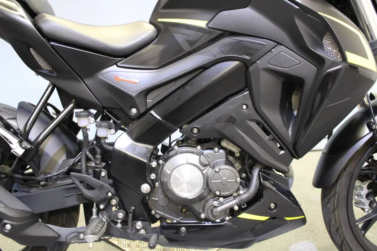 Keeway Motor RKF 125 (2021 - 24) (9)