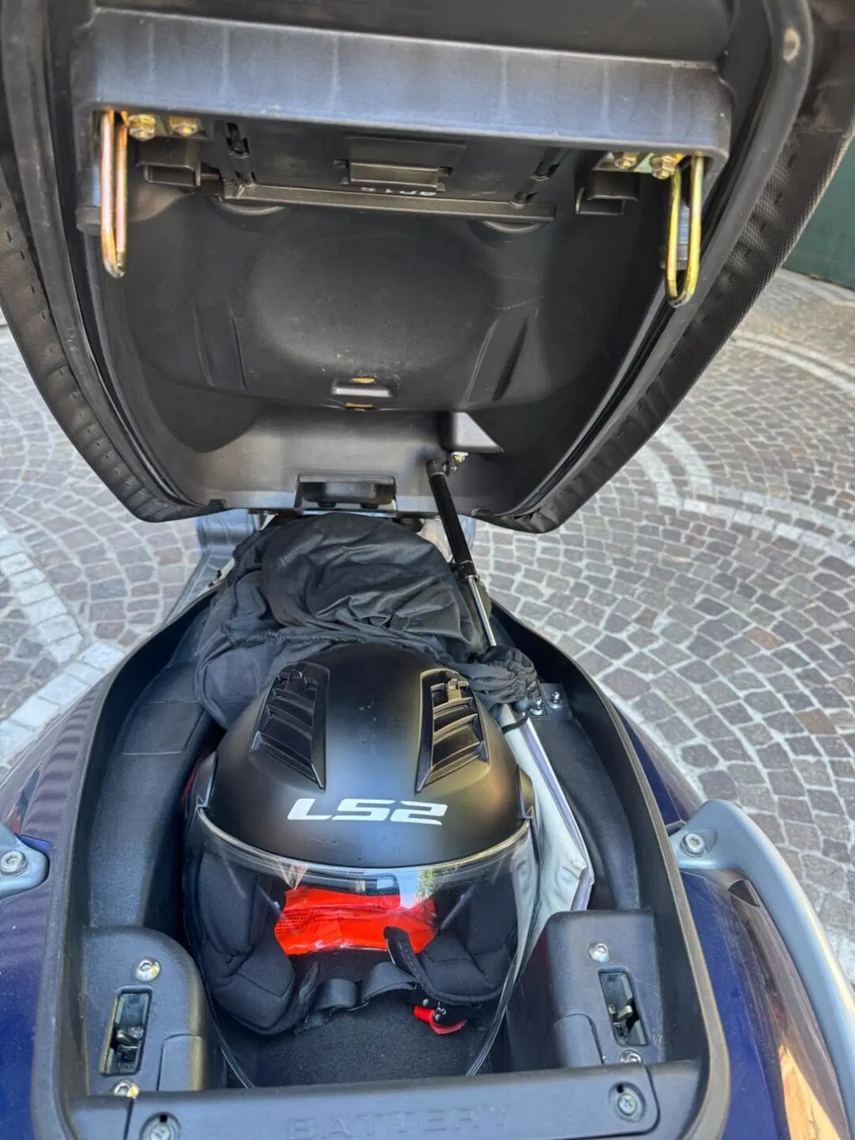 Kymco Xciting 250 (2005 - 06) (12)