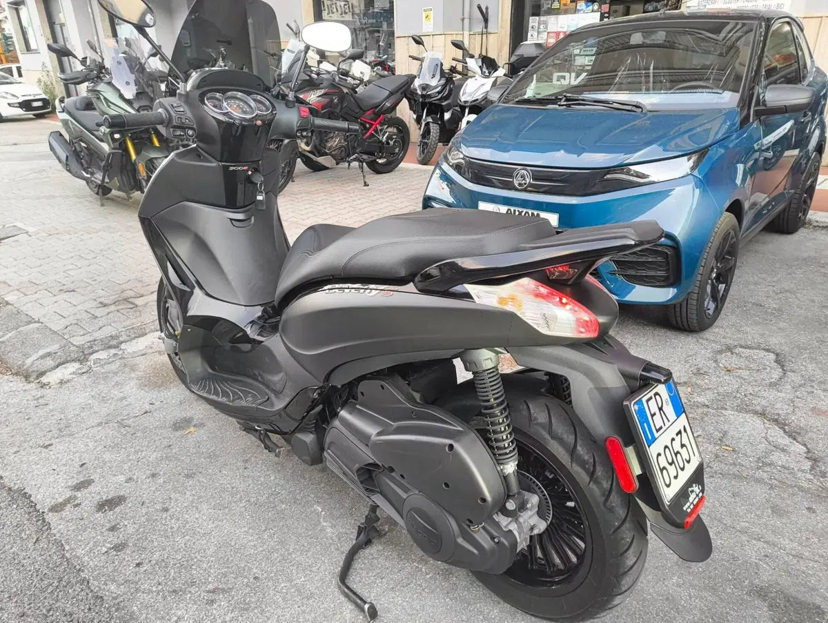Piaggio Beverly 300 S i.e. ABS-ASR (2016 - 20) (6)