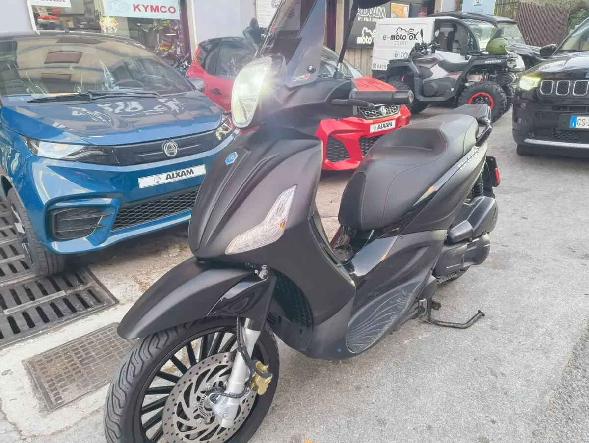 Piaggio Beverly 300 S i.e. ABS-ASR (2016 - 20) (4)
