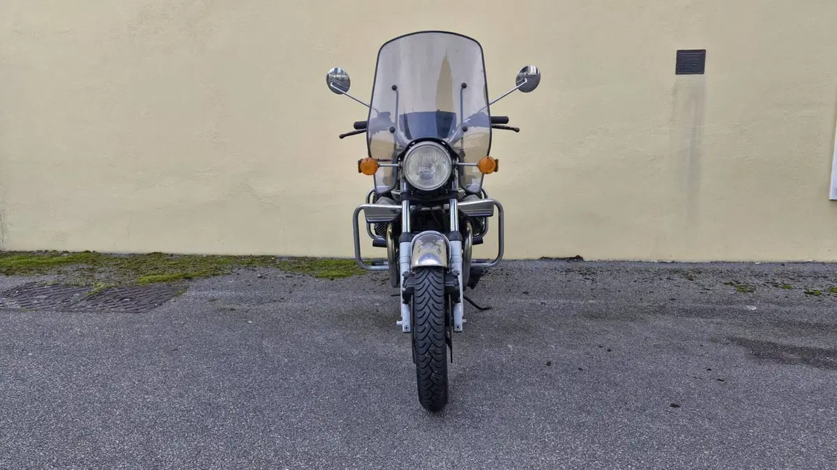 Moto Guzzi V 1000 G5 (2)