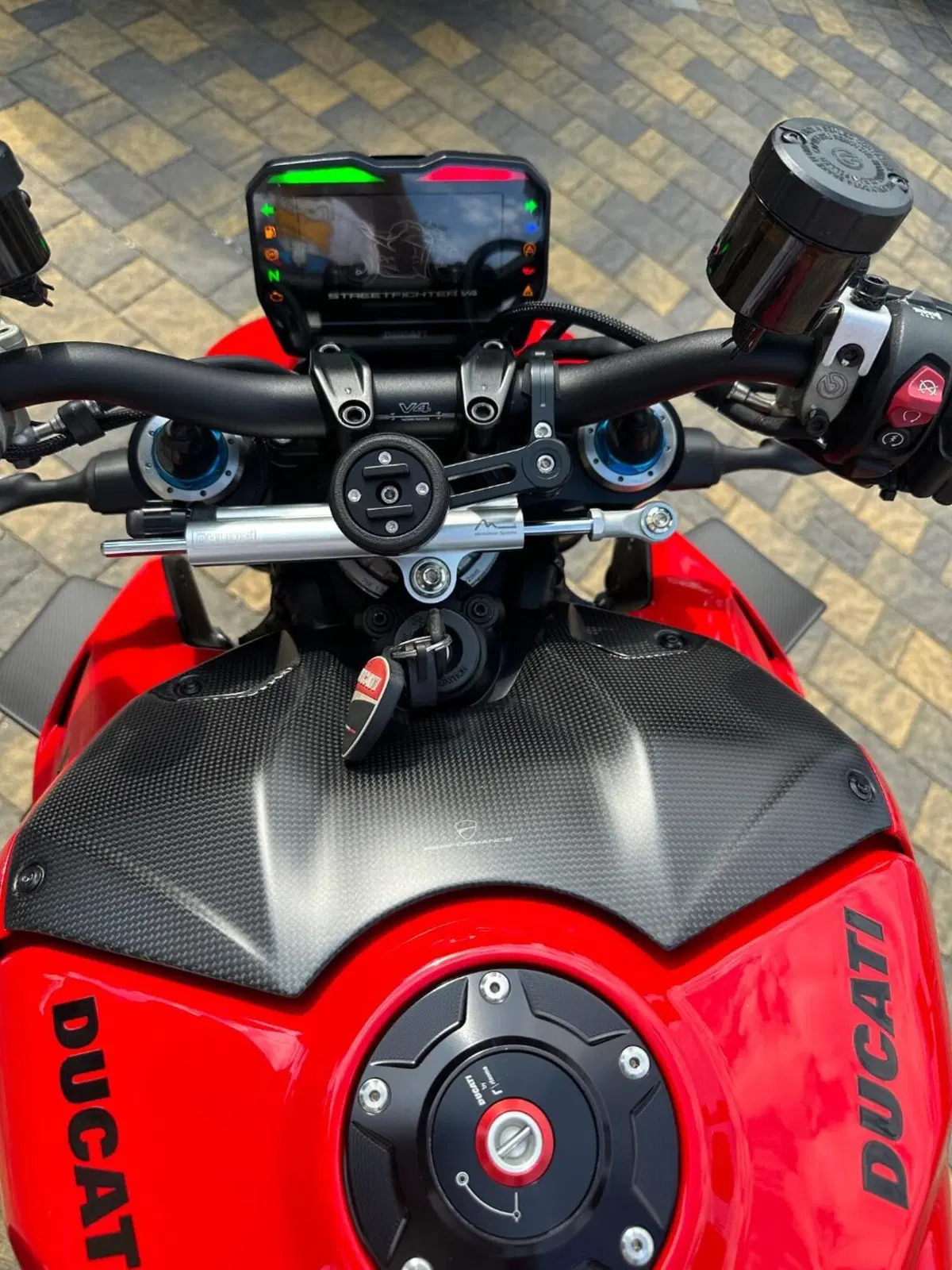 Ducati Streetfighter V4 S (2023 - 24) (4)