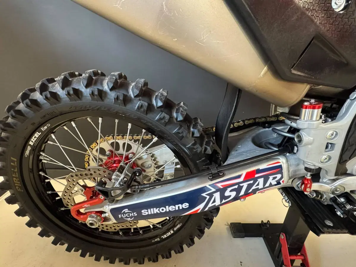 Honda CRF 250R WE (2026) (5)