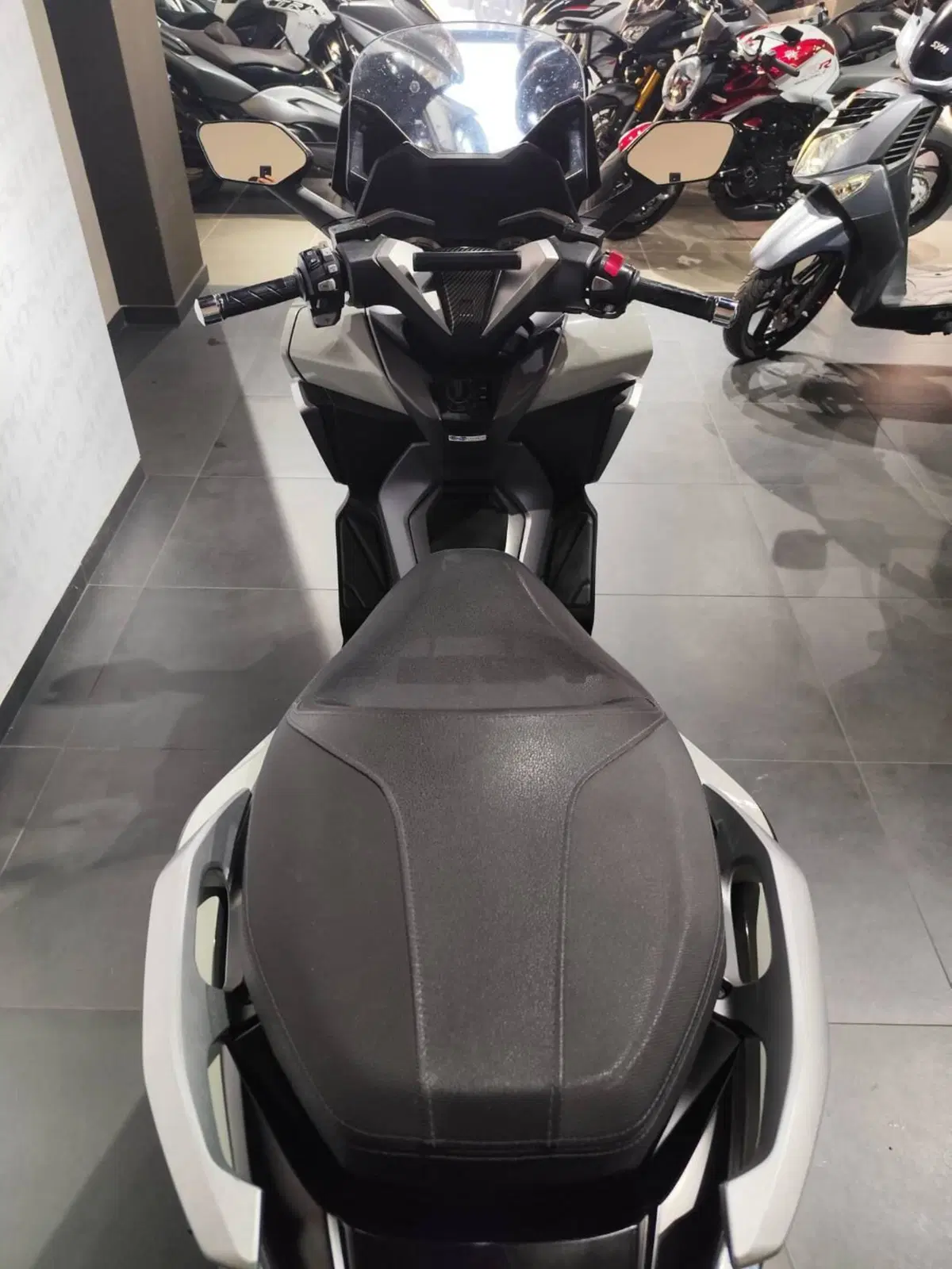 Honda Forza 350 (2022 - 24) (7)