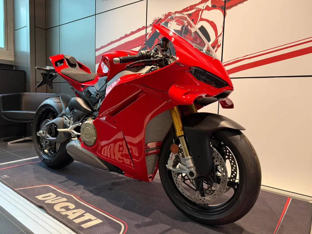 Ducati Panigale V4 S (2025 - 26) (5)