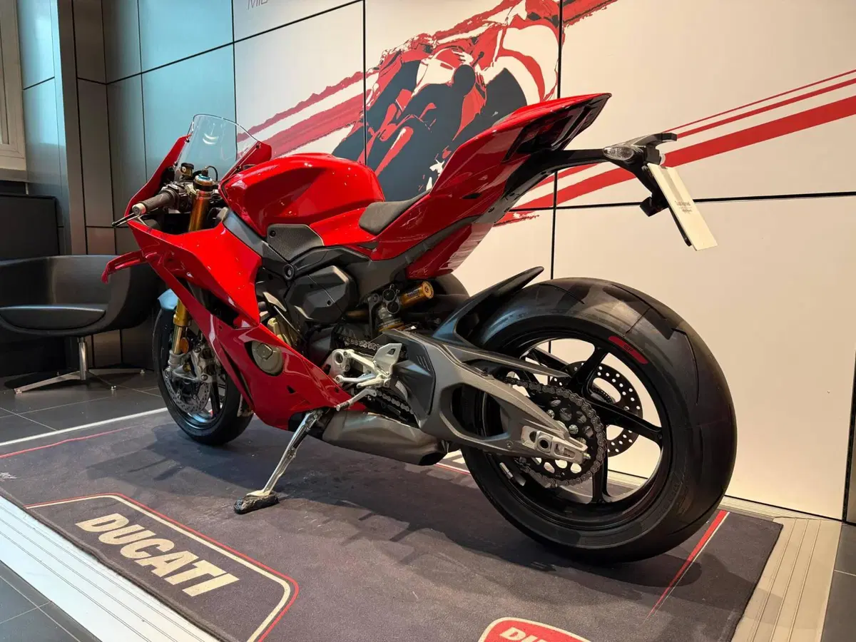 Ducati Panigale V4 S (2025 - 26) (13)