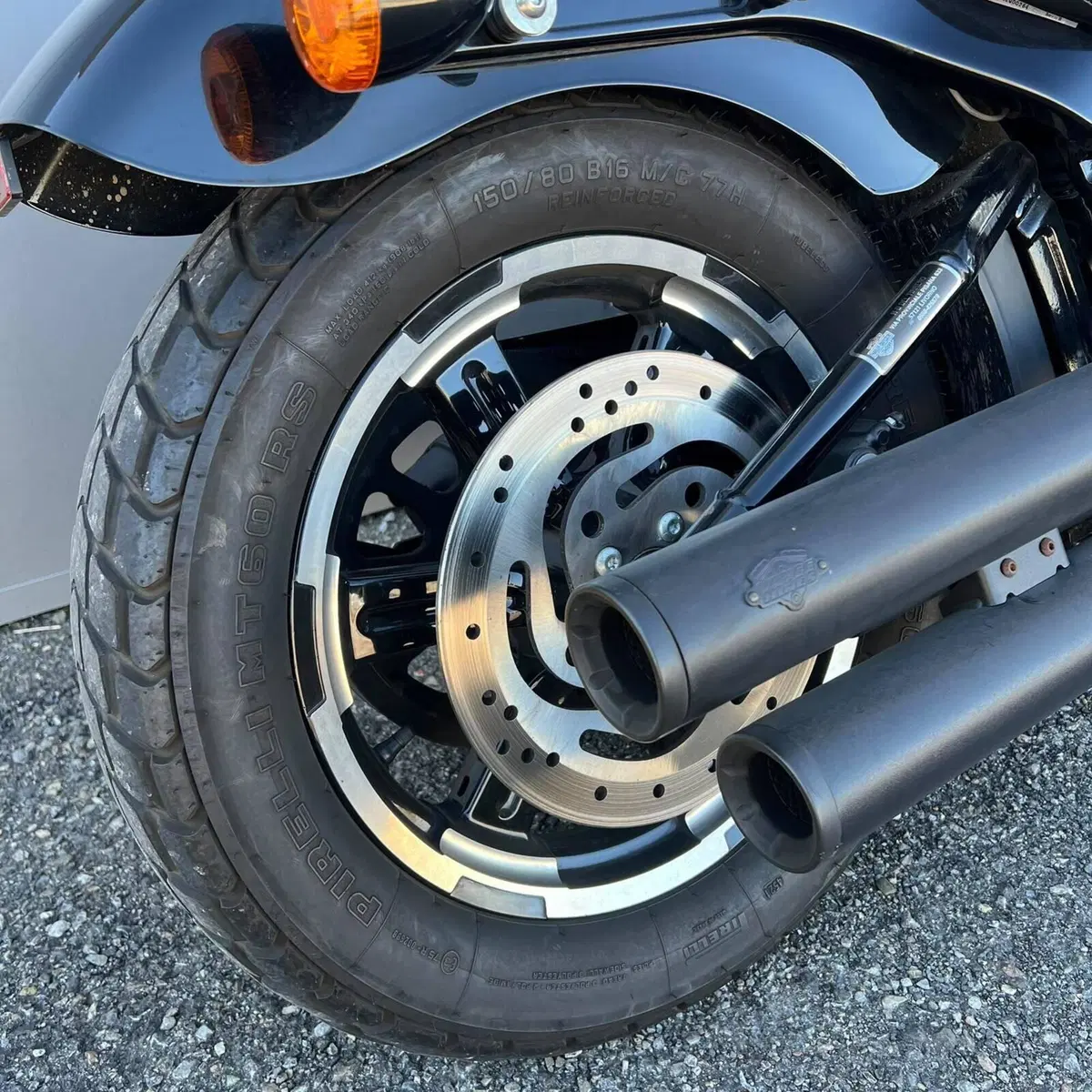Harley-Davidson 107 Street Bob (2018 - 20) - FXBB (7)