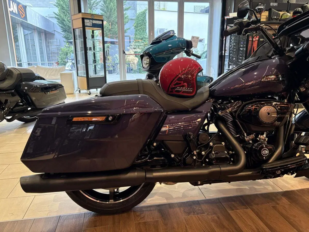 Harley-Davidson Road Glide (2024 - 26) (2)
