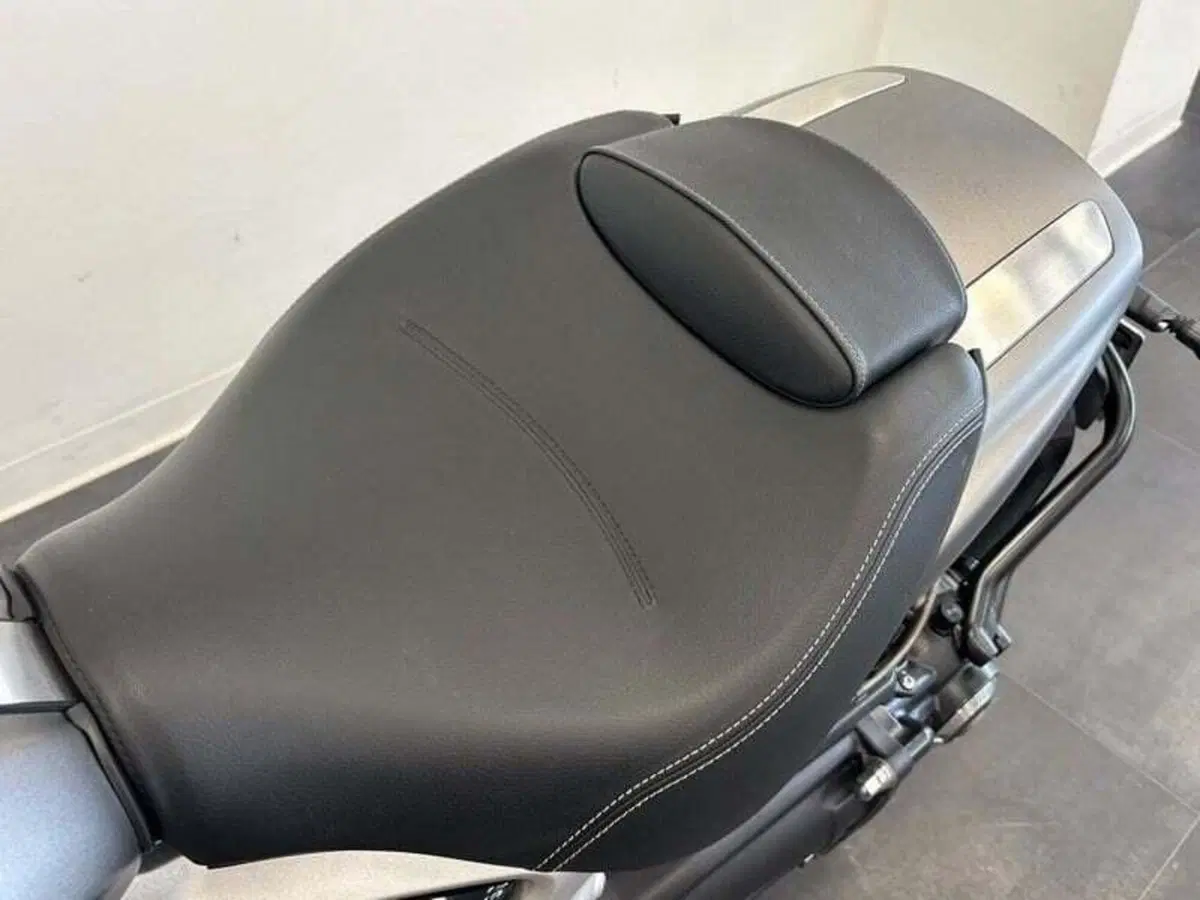Triumph Rocket 3 R (2021 - 24) (6)