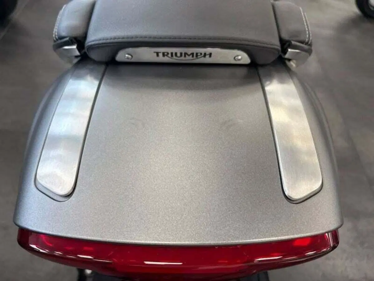 Triumph Rocket 3 R (2021 - 24) (13)