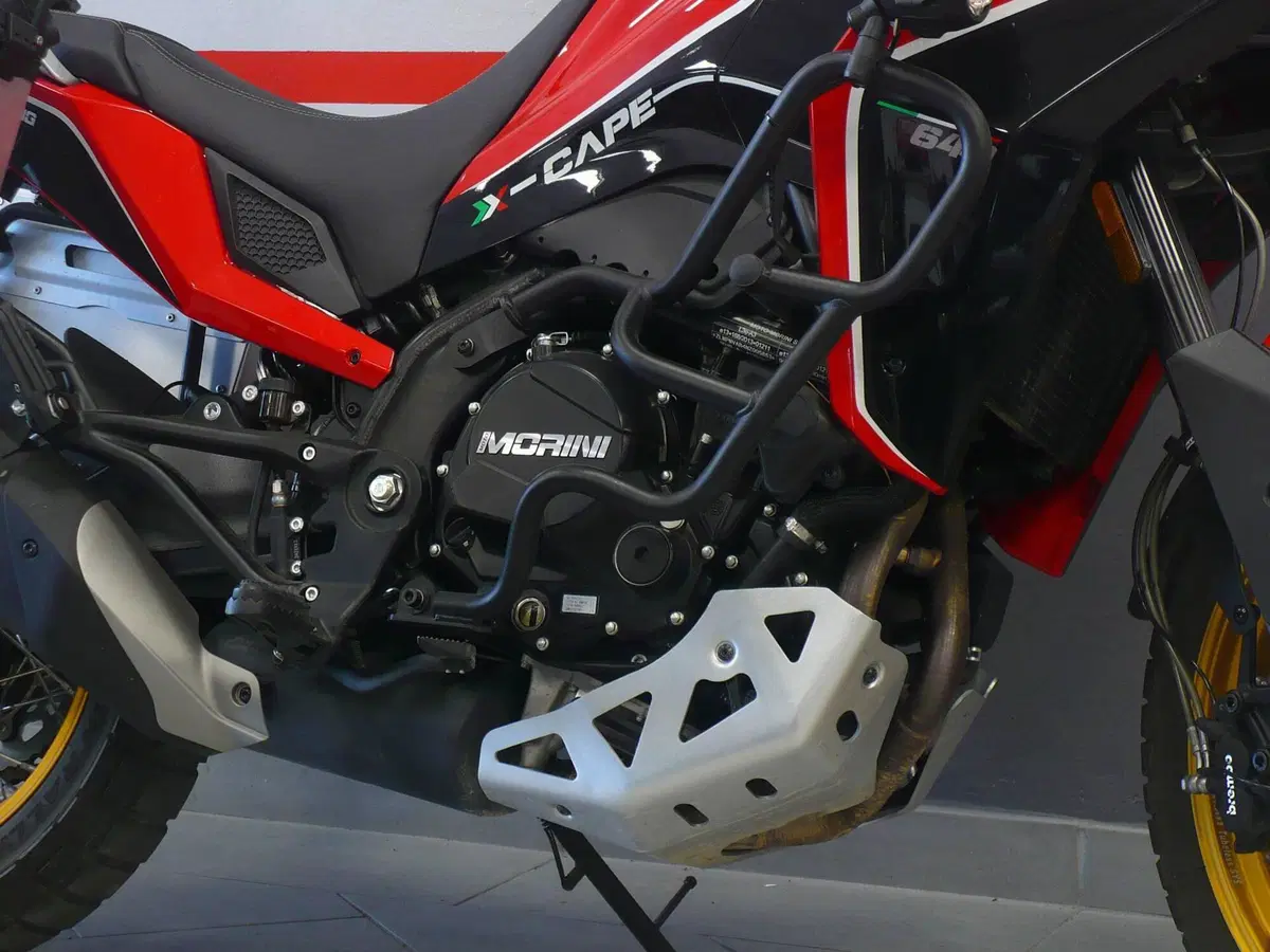 Moto Morini X-Cape 650 (2021 - 26) (4)
