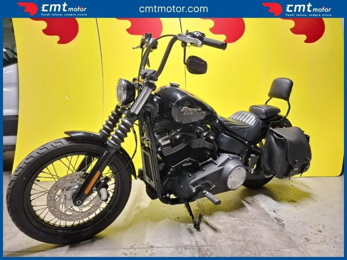 Harley-Davidson 107 Street Bob (2018 - 20) - FXBB (2)