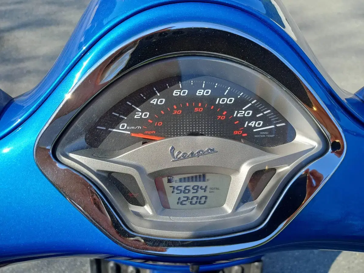 Vespa GTS 300 Super Sport ABS (2010 - 16) (5)