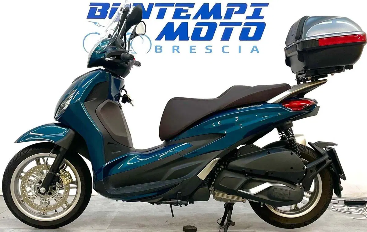 Piaggio Beverly 300 S ABS-ASR (2021 - 25) (2)