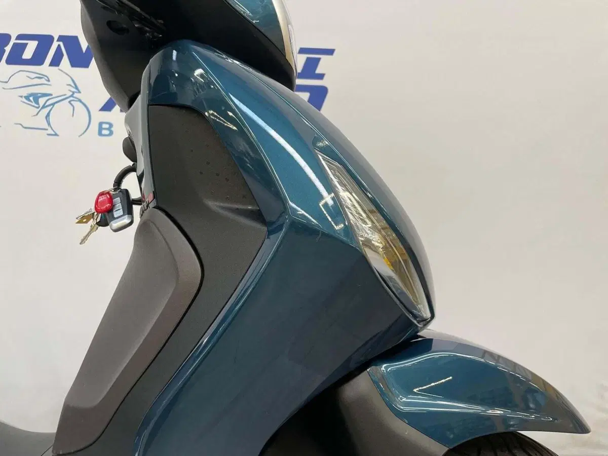 Piaggio Beverly 300 S ABS-ASR (2021 - 25) (4)