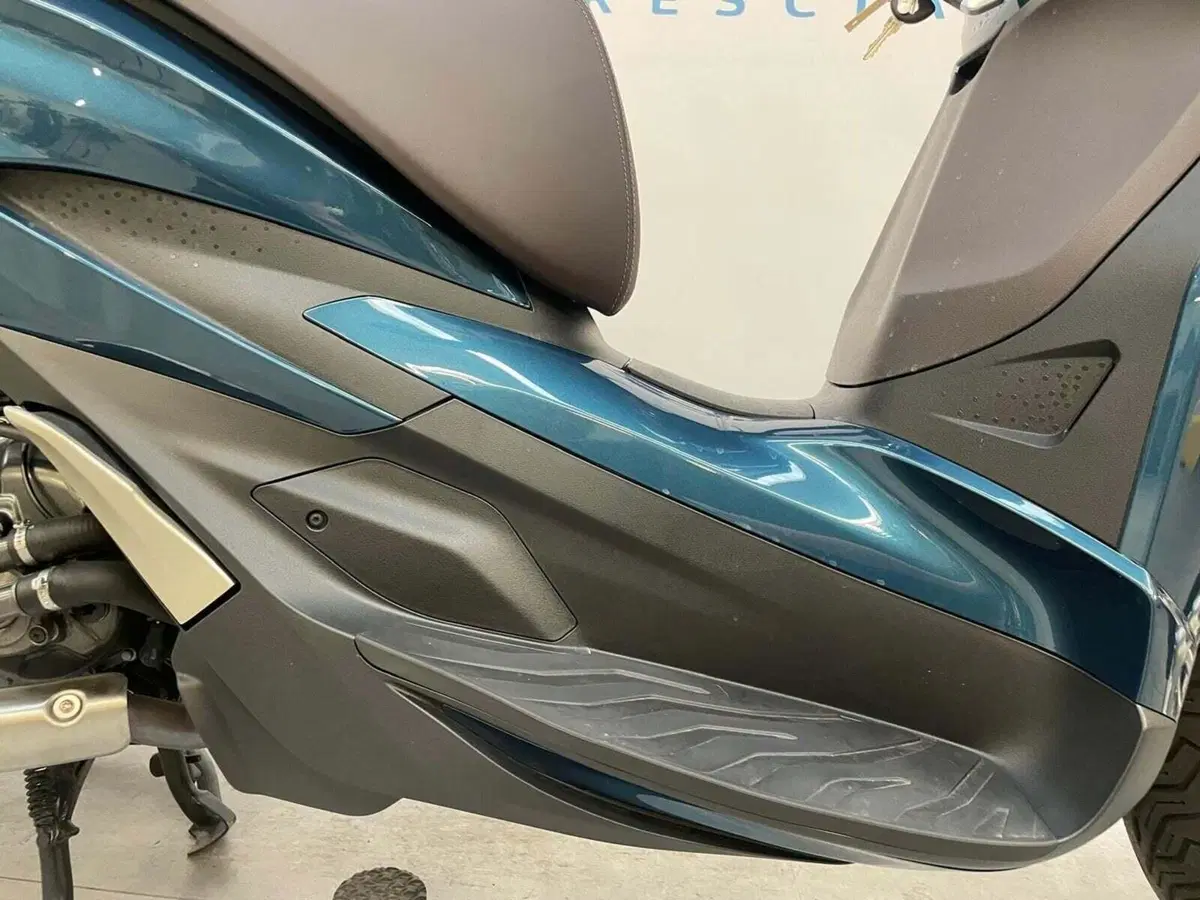 Piaggio Beverly 300 S ABS-ASR (2021 - 25) (6)