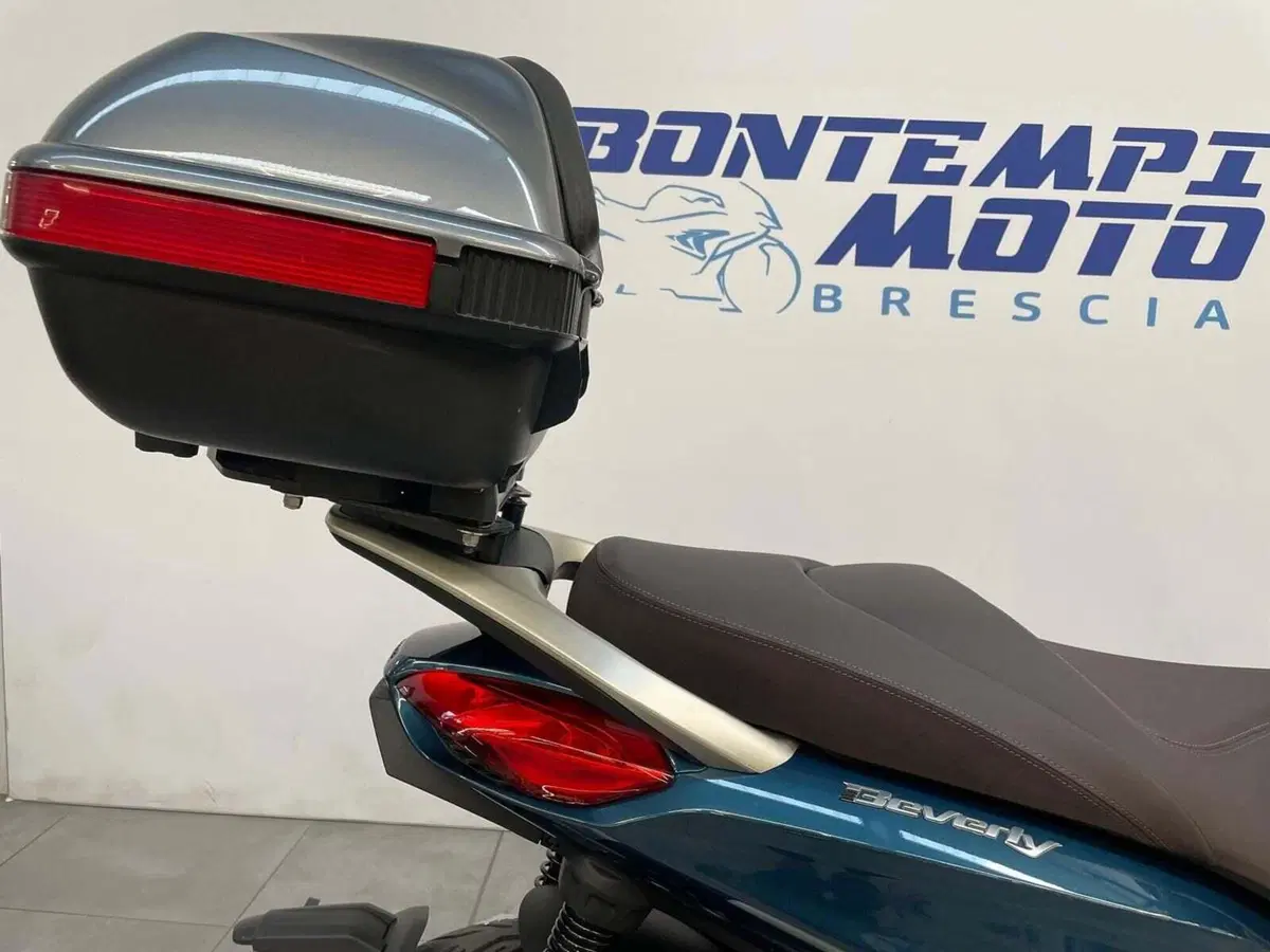 Piaggio Beverly 300 S ABS-ASR (2021 - 25) (9)