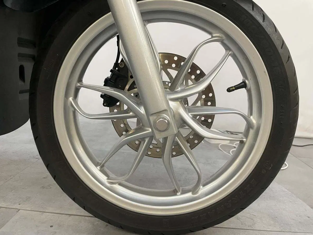 Piaggio Medley 150 S ABS (2016 - 19) (4)