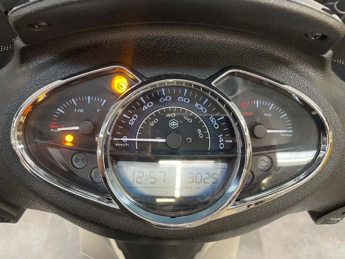 Piaggio Medley 150 S ABS (2016 - 19) (11)