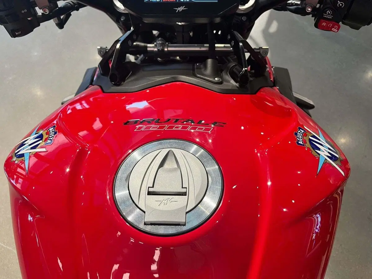 MV Agusta Brutale 1000 RS (2022 - 26) (14)