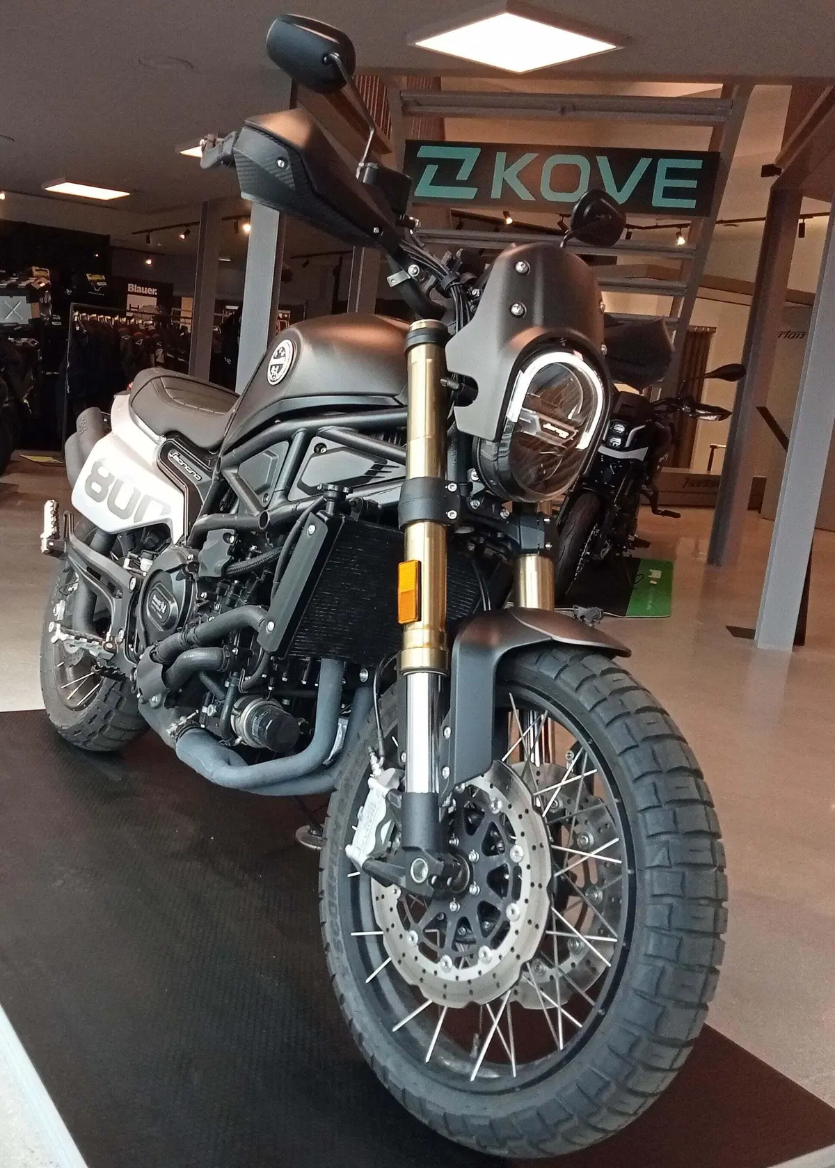 Benelli Leoncino 800 Trail (2022 - 26) (6)