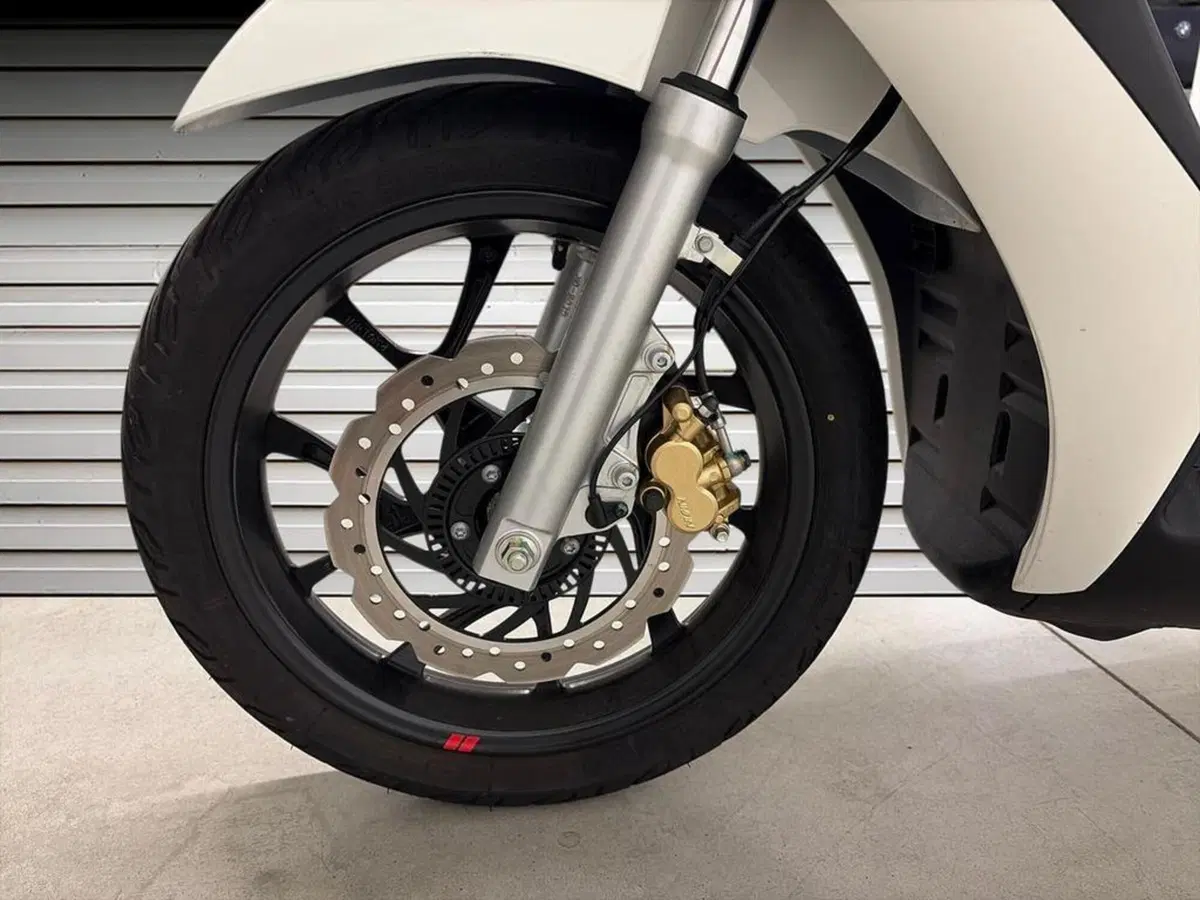 Piaggio Medley 125 S ABS (2021 - 24) (15)
