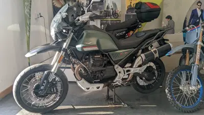 Moto Guzzi V85 TT Travel (2021 - 23) usata