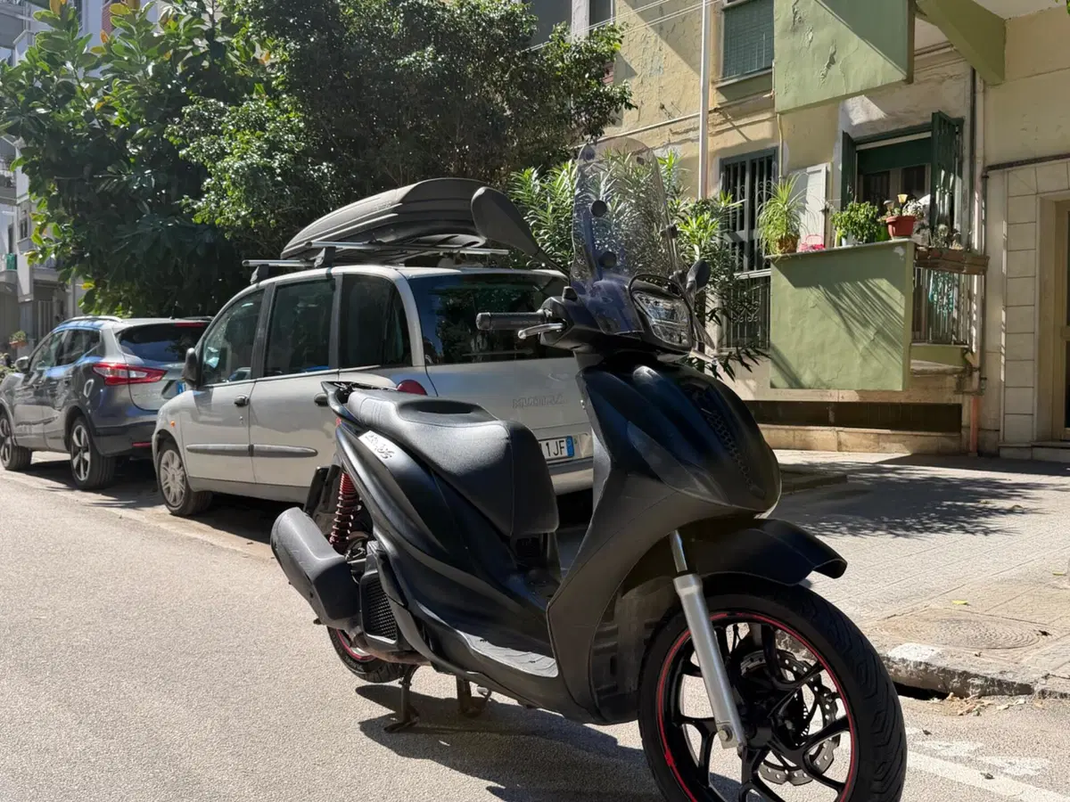 Piaggio Medley 125 S ABS (2021 - 24) (4)