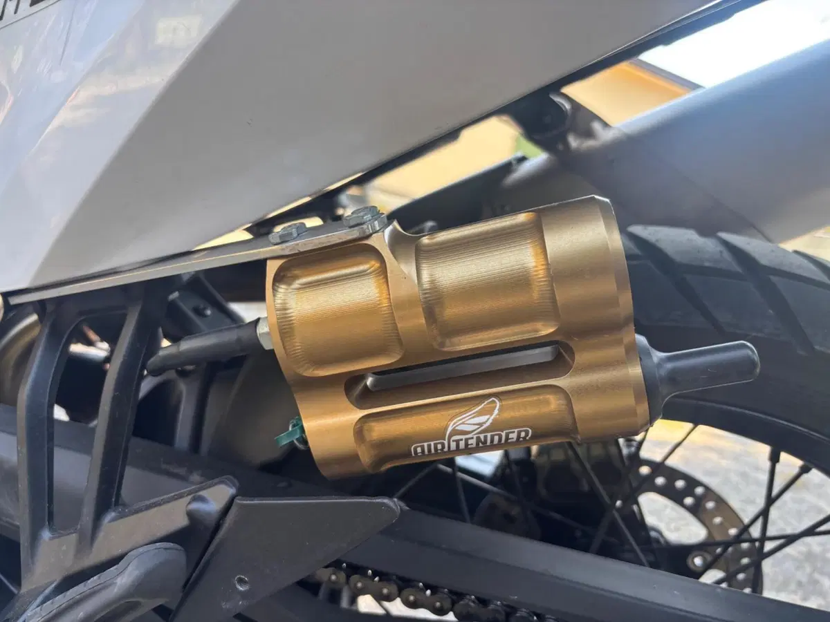 KTM 790 Adventure (2019 - 20) (4)