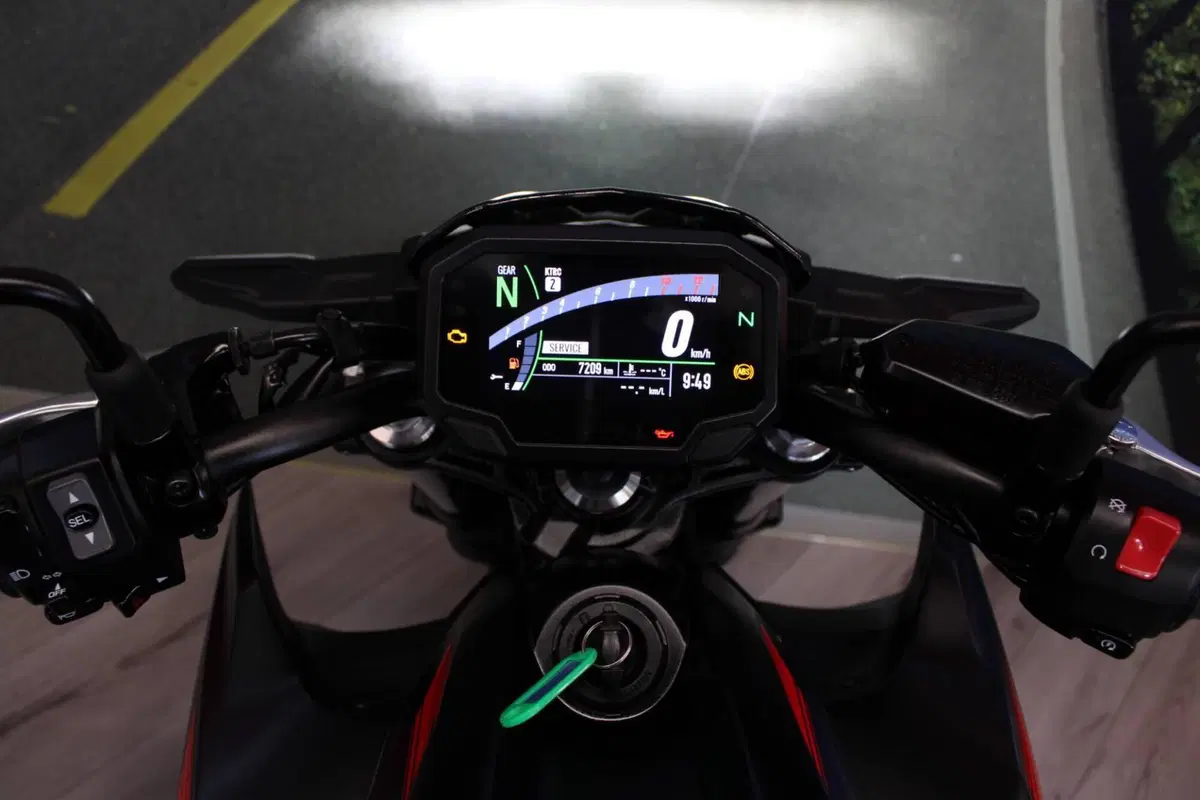 Kawasaki Z 650 (2021 - 24) (6)