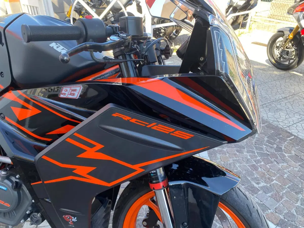 KTM RC 125 (2022 - 26) (5)