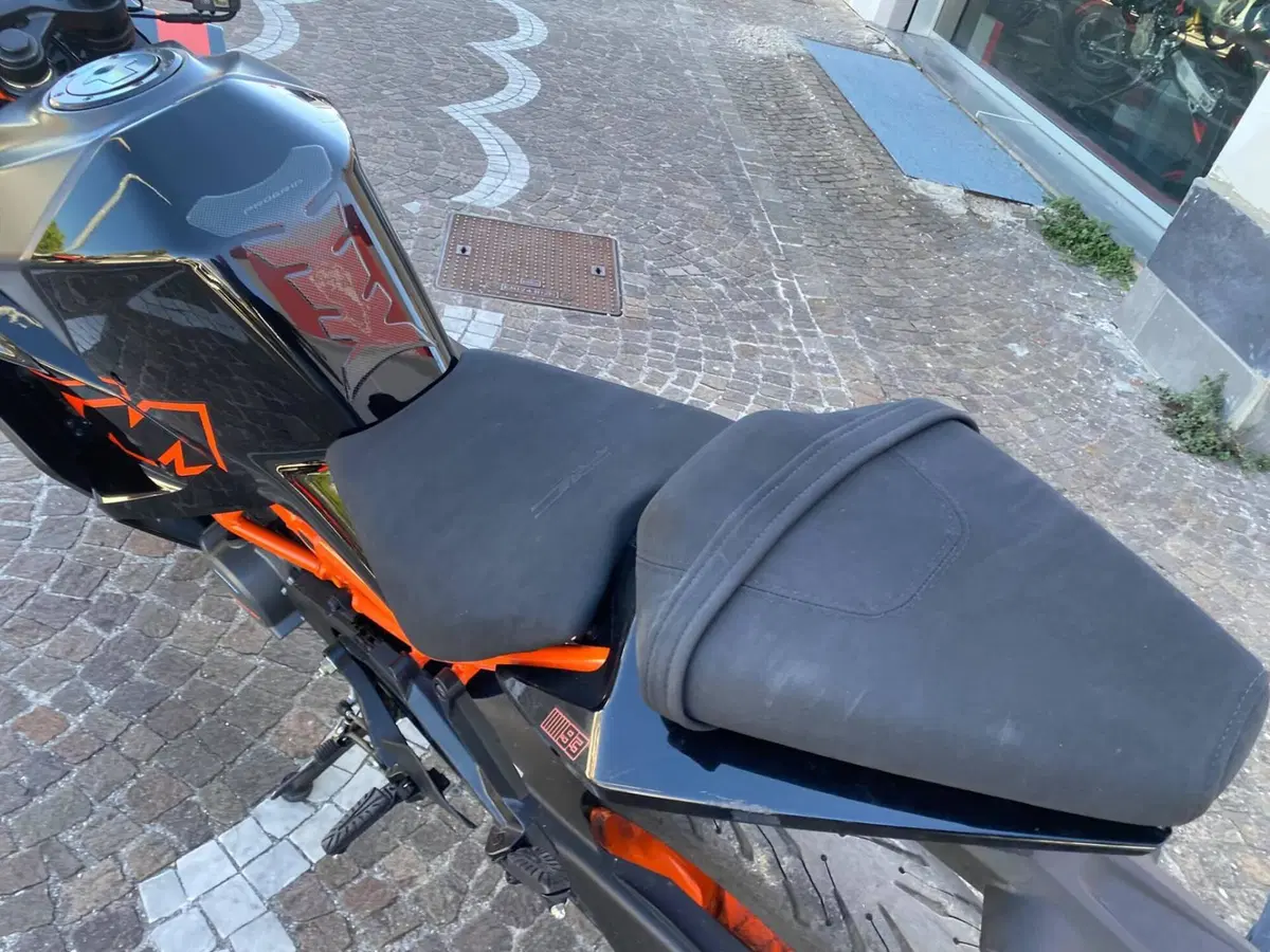 KTM RC 125 (2022 - 26) (6)