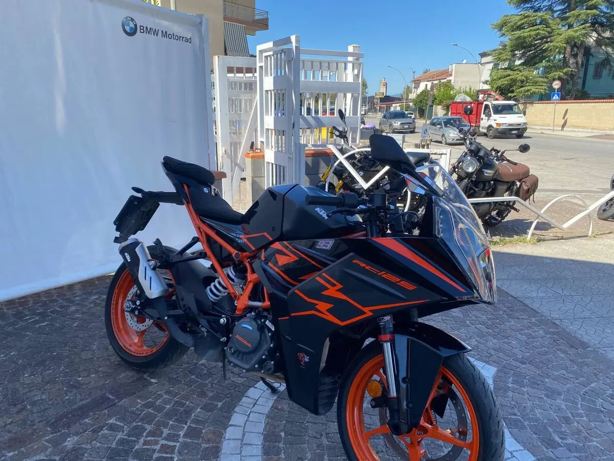 KTM RC 125 (2022 - 26) (2)