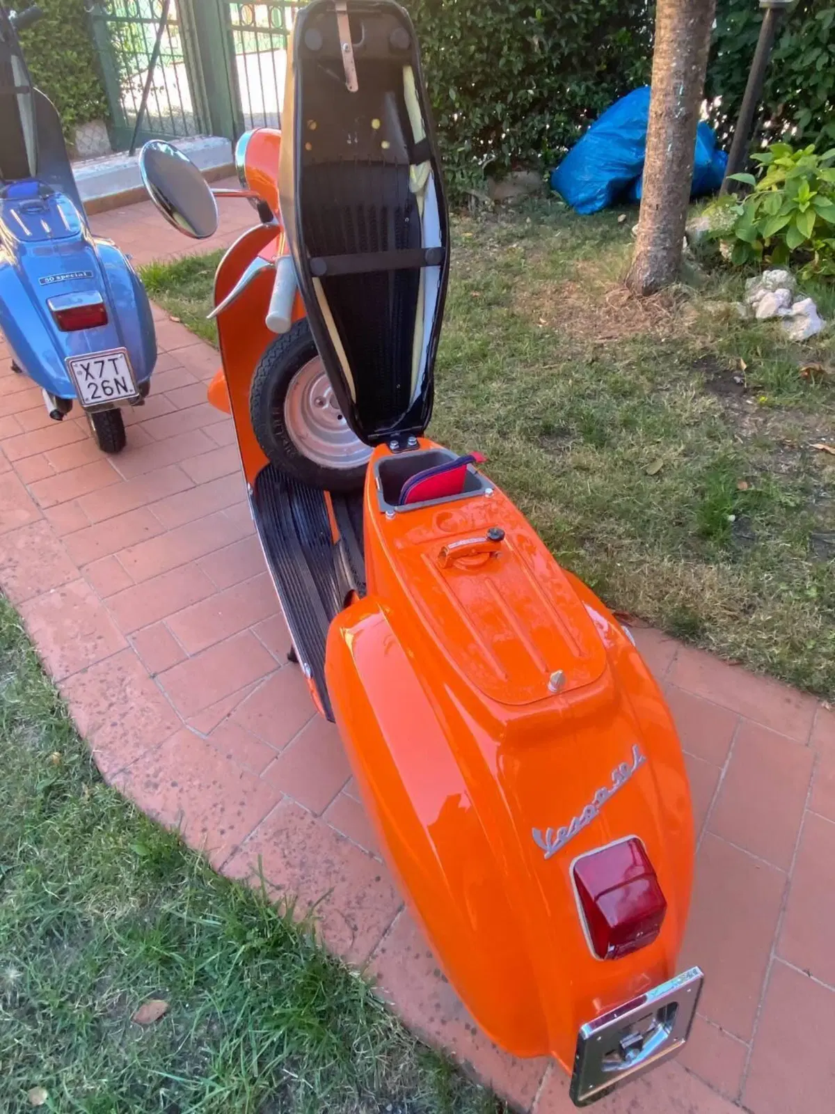 Piaggio Vespa 50 Special (6)